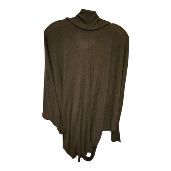 MNML Top - Picture 7 of 9